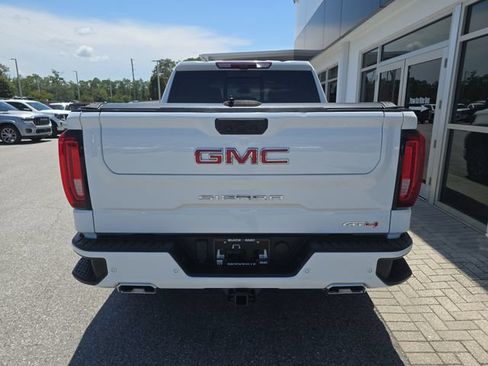 Certified 2024 GMC Sierra 1500 AT4 w/ Technology Package AWD/4WD image 7