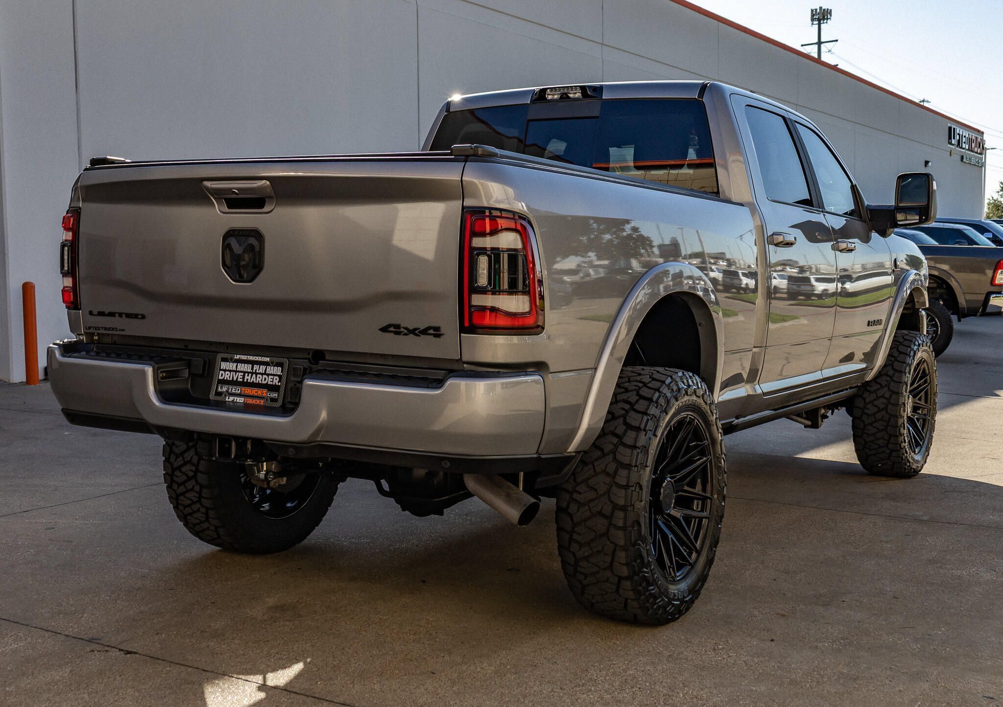 Used 2024 RAM 2500 Limited AWD/4WD image 10