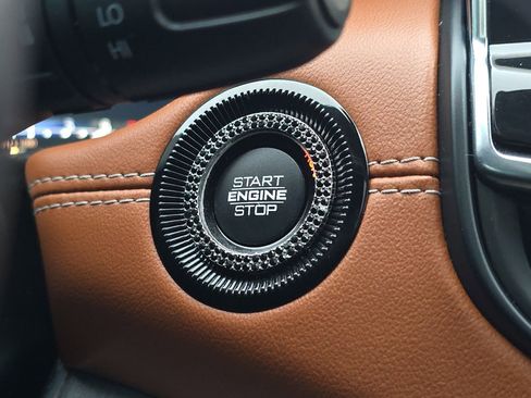 Used 2022 Jeep Compass Limited w/ Elite Group image 31