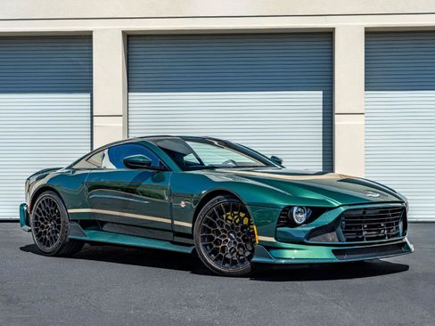 Used 2024 Aston Martin Valour RWD image 11