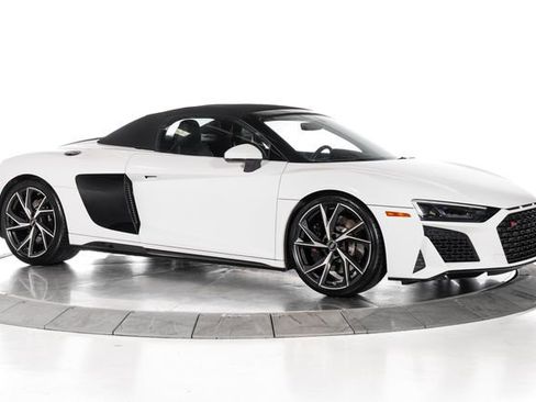 Used 2023 Audi R8 V10 performance RWD image 7