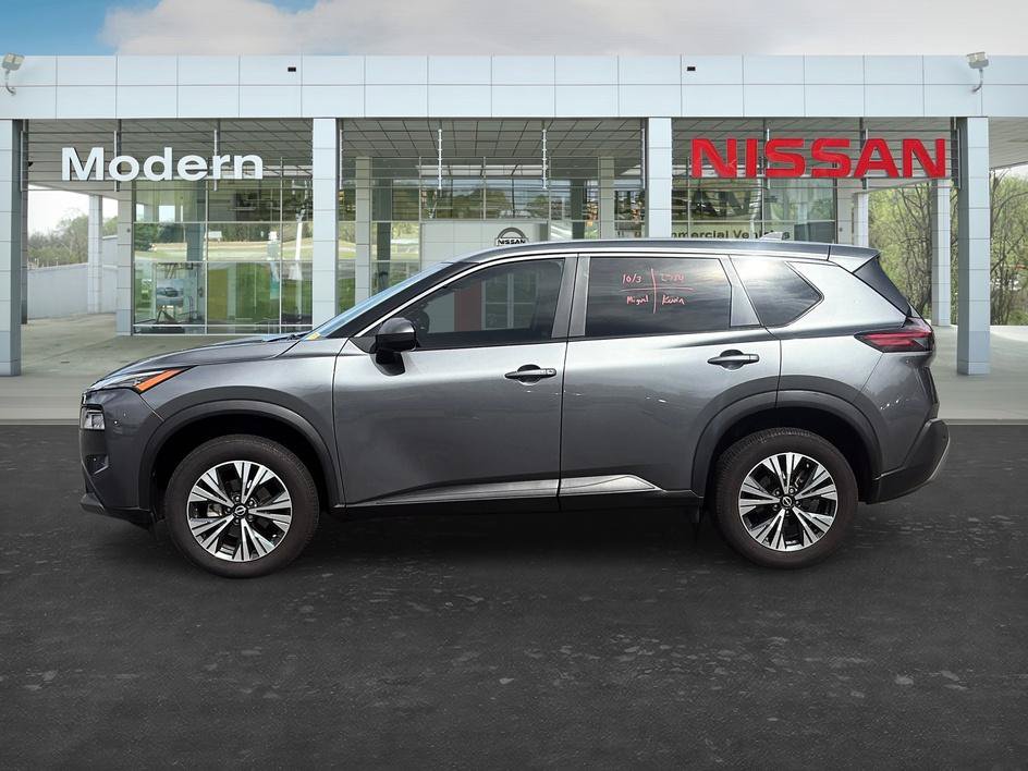 Certified 2023 Nissan Rogue SV FWD image 2