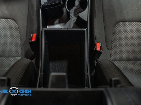 Used 2024 Kia Sportage LX image 31