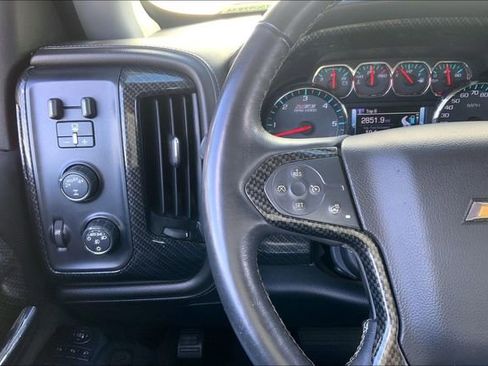 Used 2017 Chevrolet Silverado 1500 LTZ Z71 w/ LTZ Plus Package AWD/4WD image 18