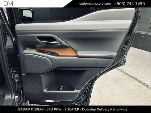 Used 2026 Lexus GX 550 w/ Accessory Package (2T) AWD/4WD image 31
