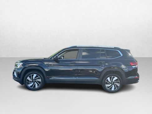 Used 2024 Volkswagen Atlas SEL AWD/4WD image 2