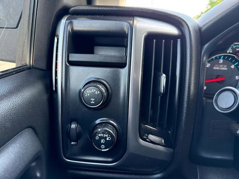 Used 2018 Chevrolet Silverado 1500 LT w/ All Star Edition AWD/4WD image 16