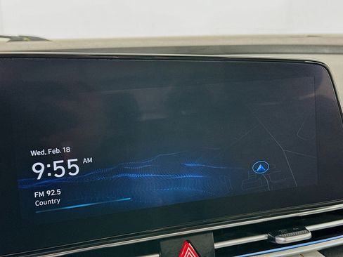 Certified 2024 Hyundai Elantra Limited image 15