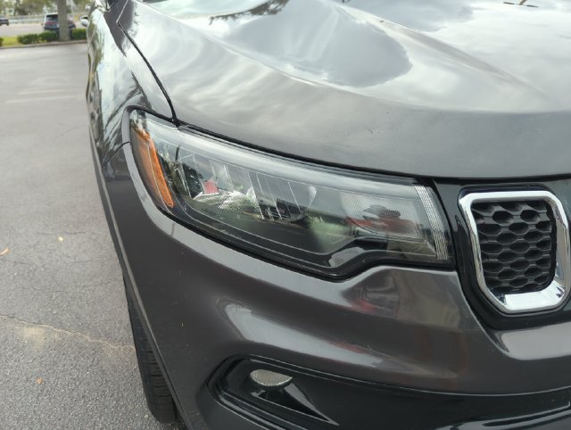 Used 2024 Jeep Compass Limited AWD/4WD image 17