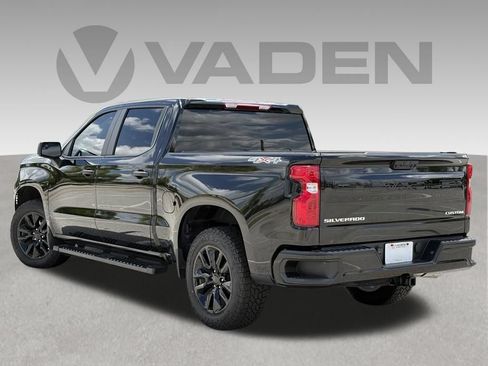 Used 2025 Chevrolet Silverado 1500 Custom AWD/4WD image 17