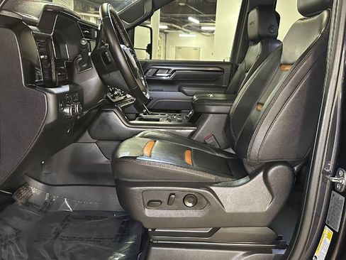 Used 2025 GMC Sierra 2500 AT4 w/ AT4 Premium Plus Package AWD/4WD image 22