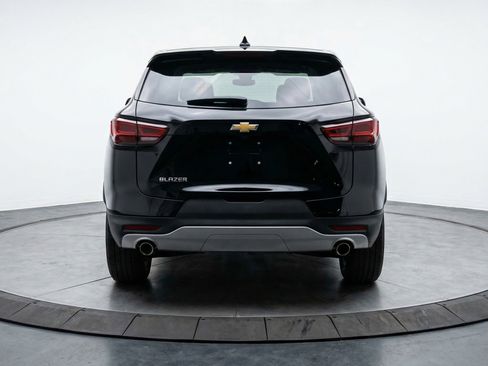 Used 2025 Chevrolet Blazer LT image 7