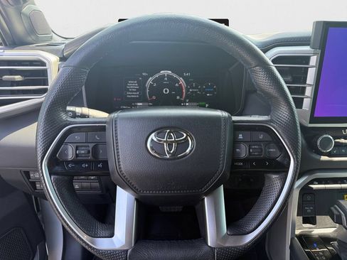 Used 2024 Toyota Tundra Platinum AWD/4WD image 17