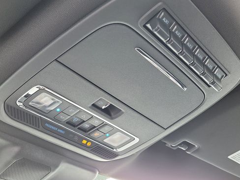 New 2026 Ford F350 Platinum image 32