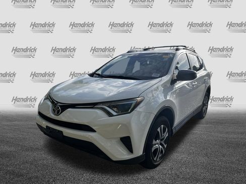 Used 2016 Toyota RAV4 LE image 5