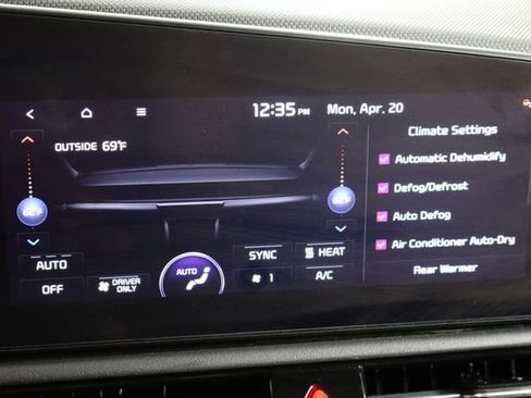Certified 2023 Kia Niro Wind w/ Wind Preserve Package FWD image 36