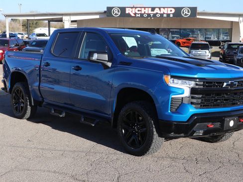 Used 2023 Chevrolet Silverado 1500 LT Trail Boss w/ Convenience Package II image 1