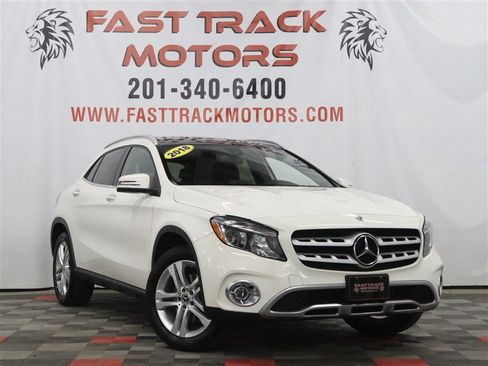 Used 2018 Mercedes-Benz GLA 250 4MATIC image 3