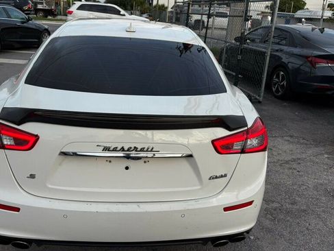 Used 2017 Maserati Ghibli S image 3