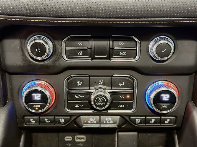 Used 2023 GMC Yukon AT4 w/ AT4 Premium Plus Package AWD/4WD image 15