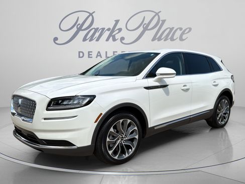 Used 2023 Lincoln Nautilus Reserve AWD/4WD image 1
