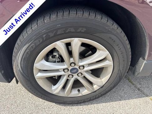 Used 2019 Ford Edge SEL w/ Equipment Group 201A FWD image 7