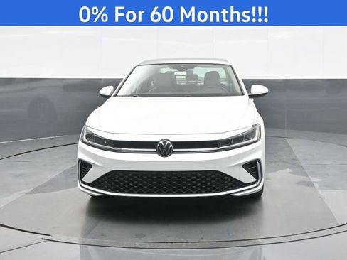 New 2026 Volkswagen Jetta SE FWD image 2