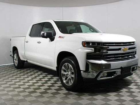 Used 2020 Chevrolet Silverado 1500 LTZ w/ LTZ Premium Package AWD/4WD image 43
