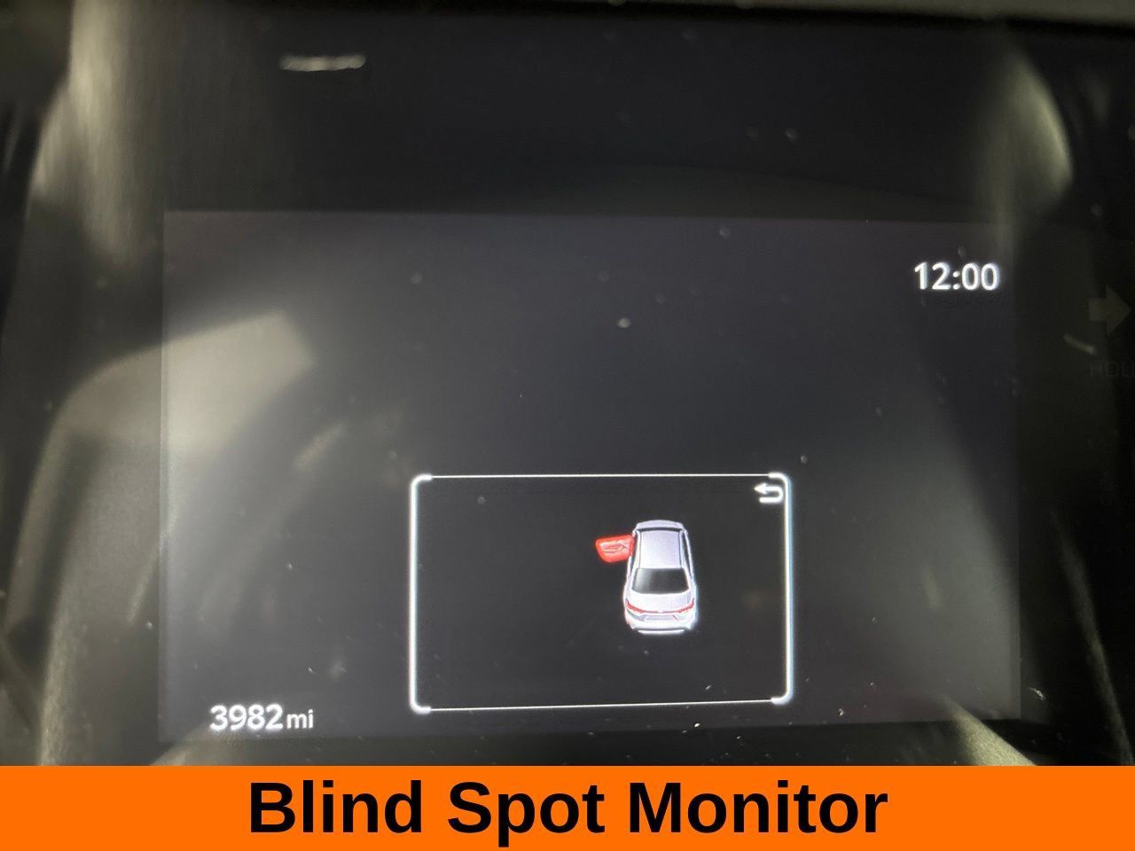 Used 2026 Toyota Corolla SE FWD image 15