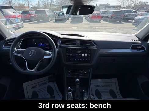Used 2023 Volkswagen Tiguan SE FWD image 15