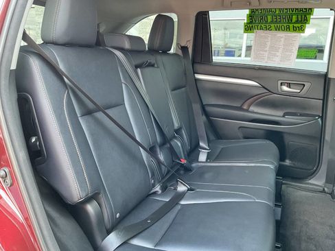 Used 2015 Toyota Highlander XLE AWD/4WD image 41