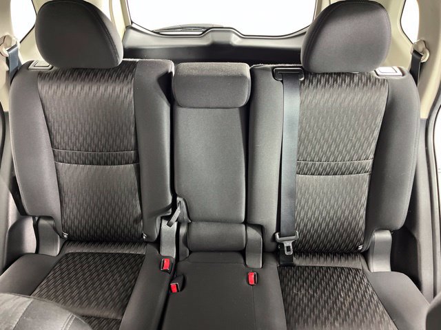 Used 2017 Nissan Rogue S AWD/4WD image 38