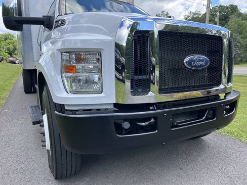 Used 2023 Ford F650 2WD Regular Cab Super Duty image 4