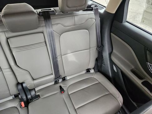 New 2025 Lincoln Corsair Reserve w/ Equipment Group 202A image 15