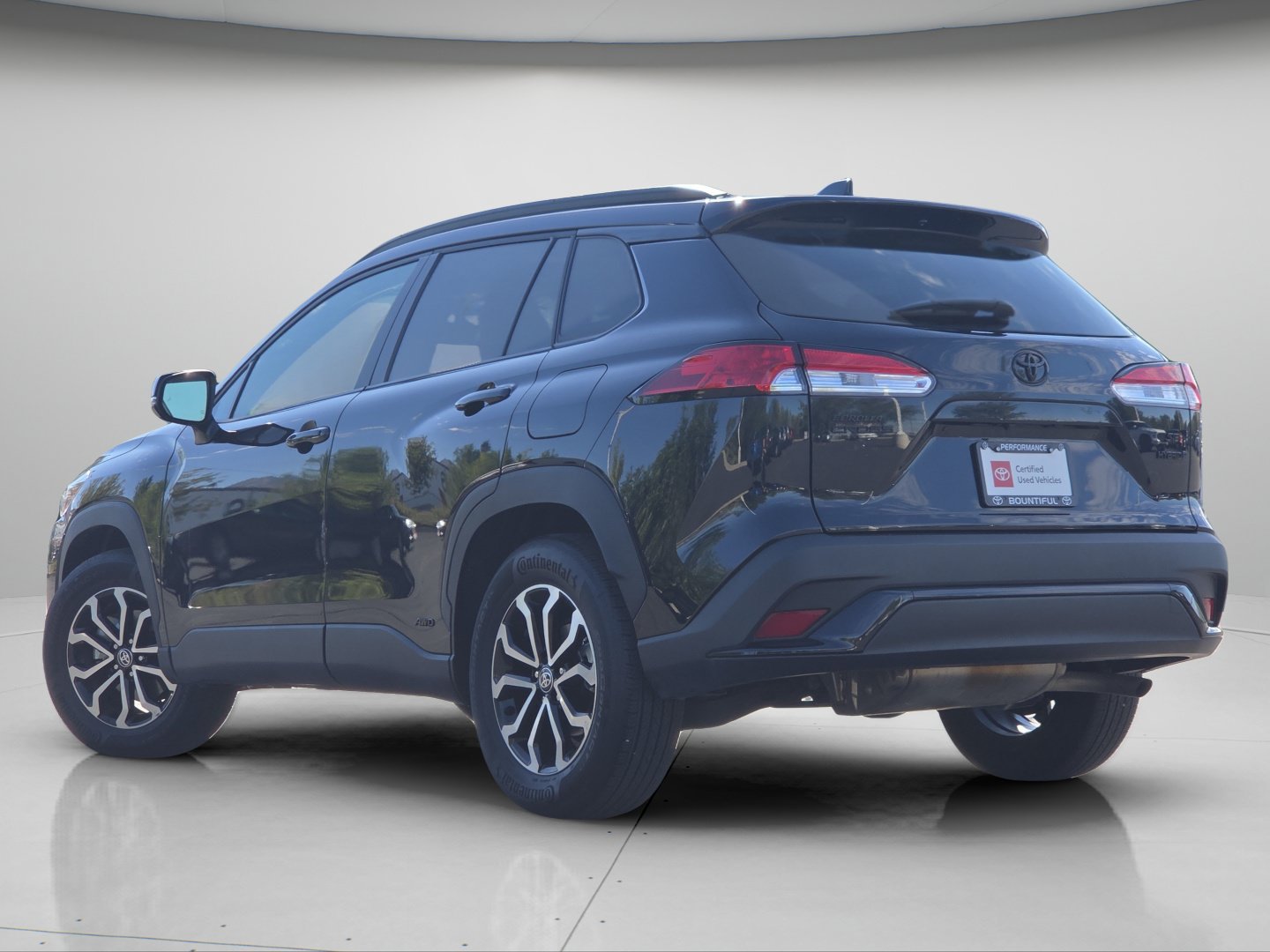 Certified 2024 Toyota Corolla Cross AWD Hybrid image 23