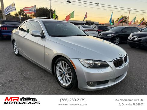 Used 2010 BMW 328i Convertible w/ Premium Pkg RWD image 3