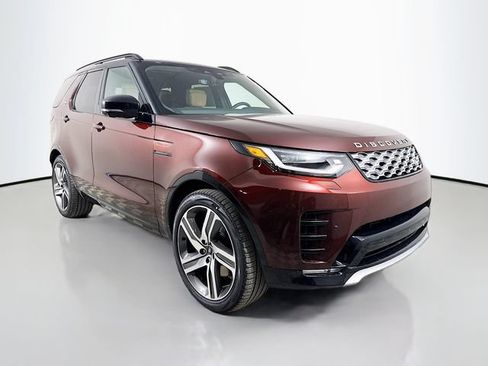 Certified 2026 Land Rover Discovery Limited Edition AWD/4WD image 3