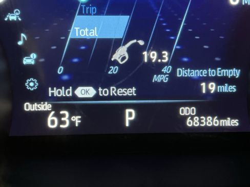 Used 2023 Toyota Camry XLE w/ Cold Weather Package AWD/4WD image 17