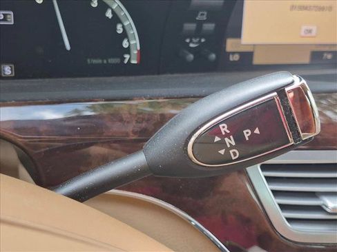 Used 2007 Mercedes-Benz S 550 image 7
