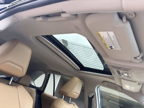 Used 2025 Toyota RAV4 XLE Premium image 18