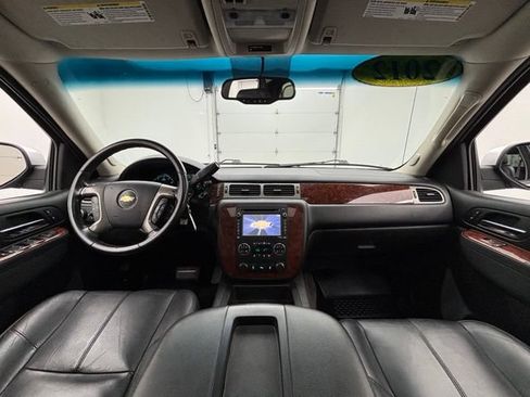 Used 2012 Chevrolet Avalanche LT AWD/4WD image 3