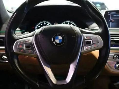 Used 2016 BMW 750i xDrive AWD/4WD image 49