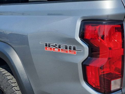 Used 2024 Chevrolet Colorado Trail Boss w/ Advanced Trailering Package AWD/4WD image 29