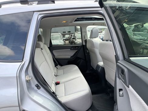 Used 2017 Subaru Forester 2.5i Premium AWD/4WD image 26