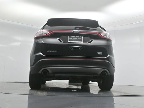 Used 2016 Ford Edge SEL image 46