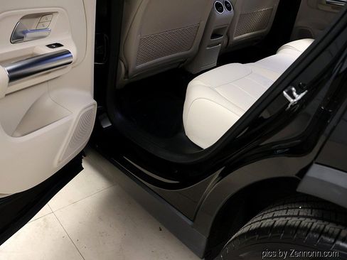 Used 2021 Mercedes-Benz GLA 250 4MATIC image 29