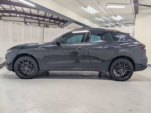 Used 2022 Maserati Levante GT AWD/4WD image 27