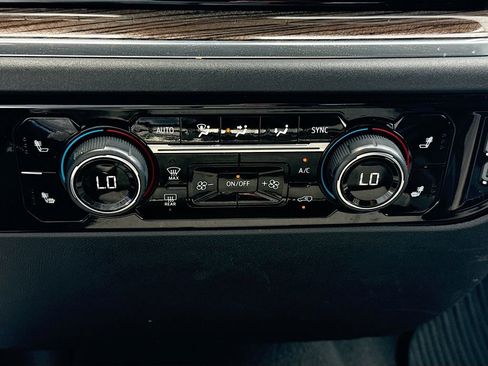 Used 2025 Chevrolet Silverado 1500 LT image 17