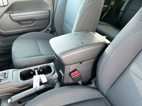 New 2023 Jeep Wrangler Unlimited Rubicon 4xe w/ Cold Weather Group image 21