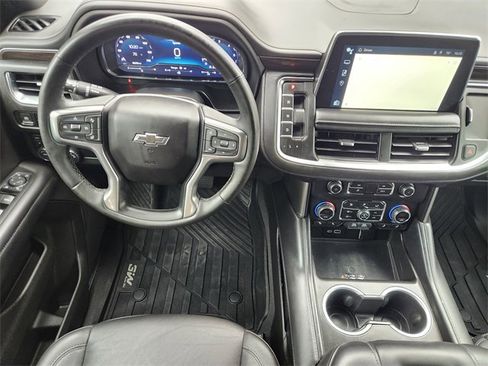 Used 2023 Chevrolet Tahoe Z71 w/ Luxury Package AWD/4WD image 28